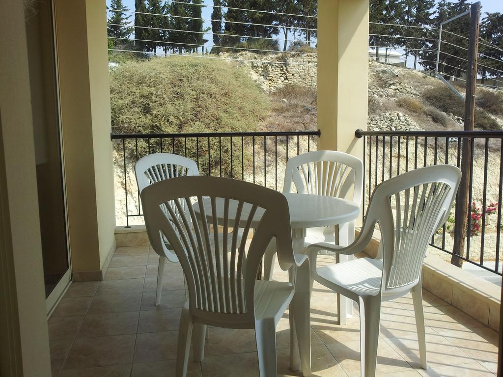Lazaros Pissouri Apartments Værelse billede