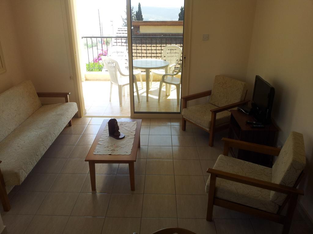 Lazaros Pissouri Apartments Værelse billede