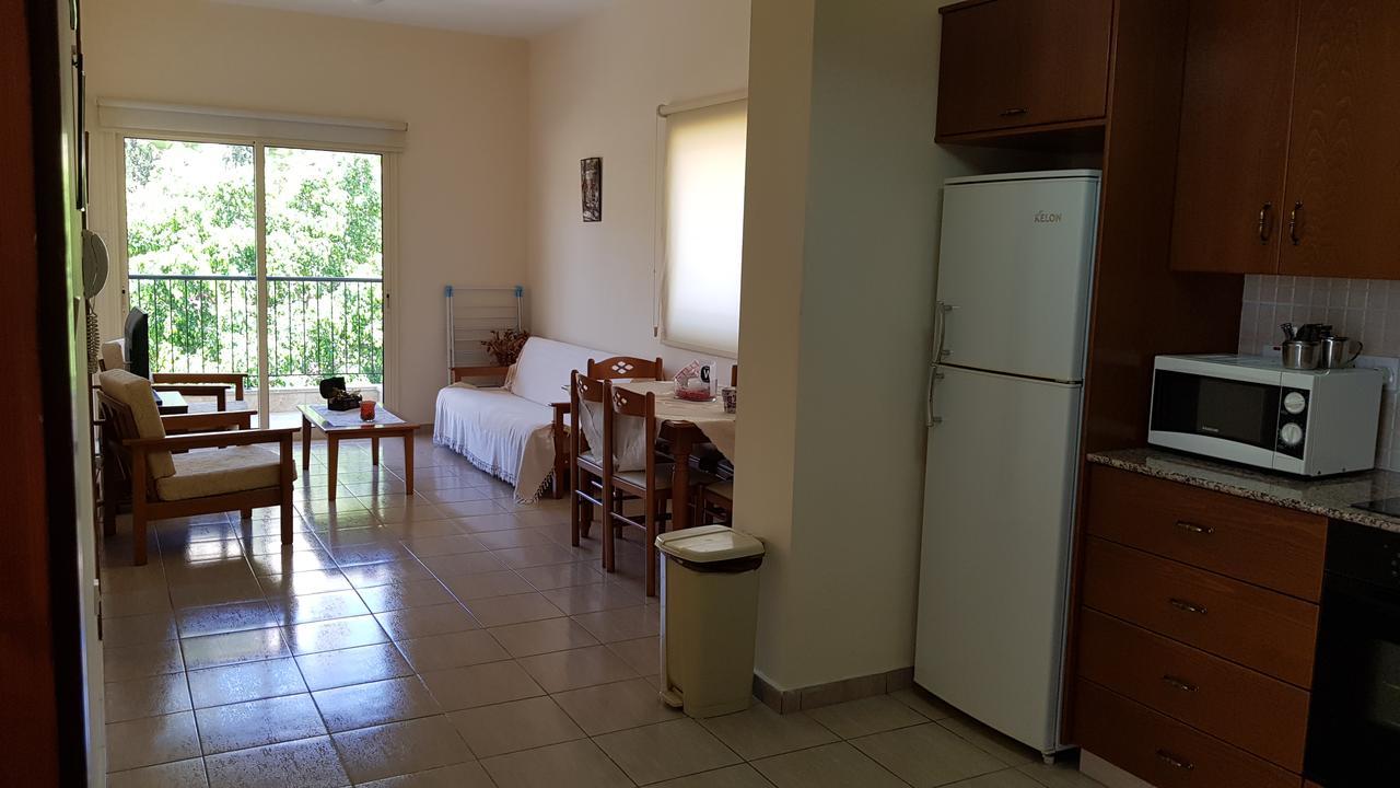 Lazaros Pissouri Apartments Eksteriør billede