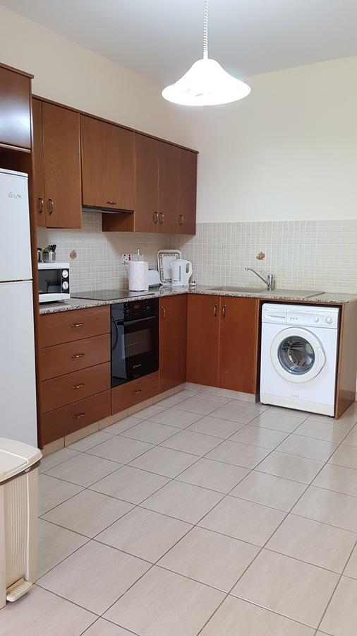 Lazaros Pissouri Apartments Eksteriør billede