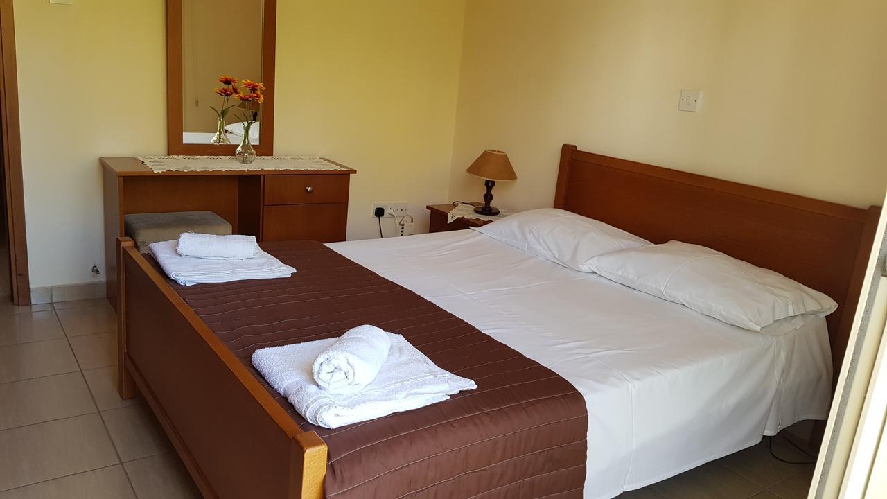 Lazaros Pissouri Apartments Eksteriør billede