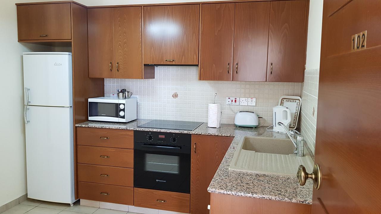 Lazaros Pissouri Apartments Eksteriør billede
